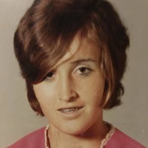 Meet your Posher, Dee